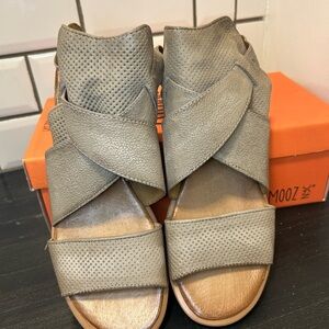 Miz Mooz Women's Fiji - Pebble Leather Sandals